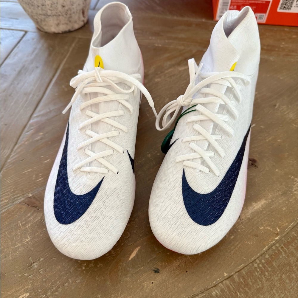 Nike Zoom Mercurial Superfly 10 elite
FG/MG
Fear Nothing Pack